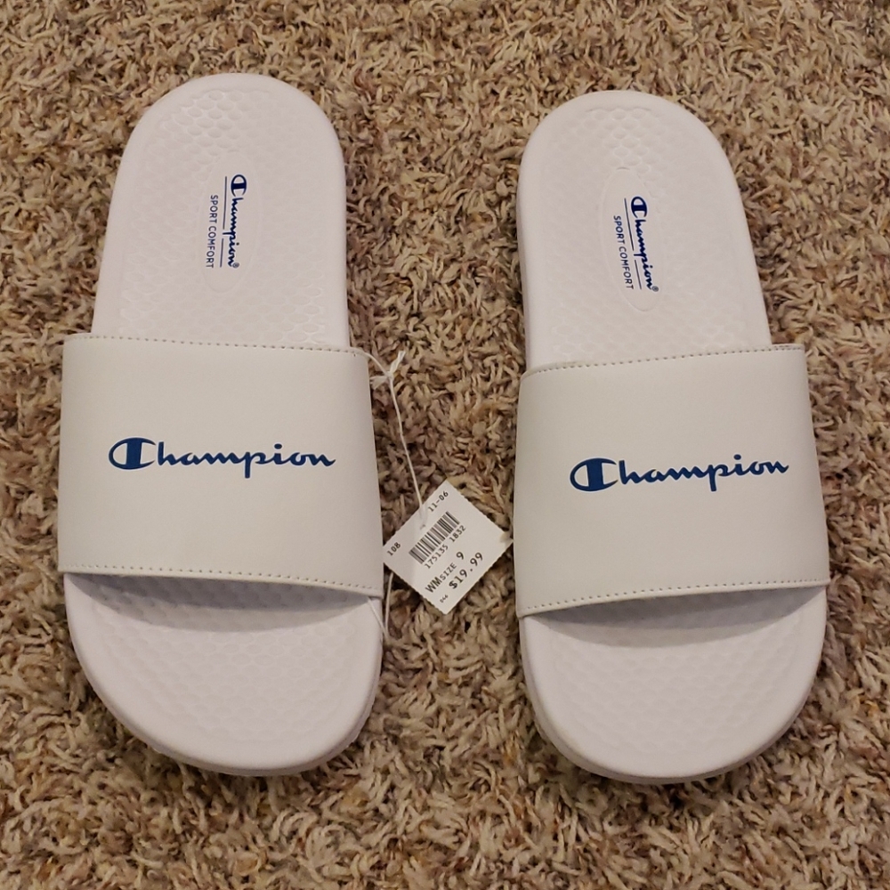 White sz 9 NWOT athletic sandals